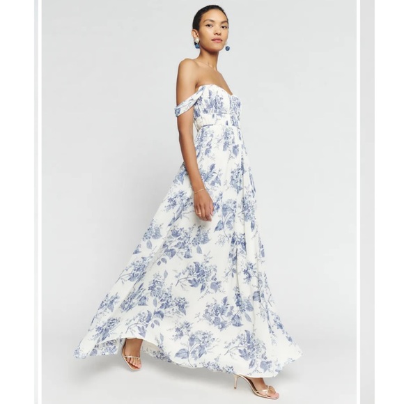 Reformation Dresses & Skirts - NWT! Jayde Dress Ivory - Size 4